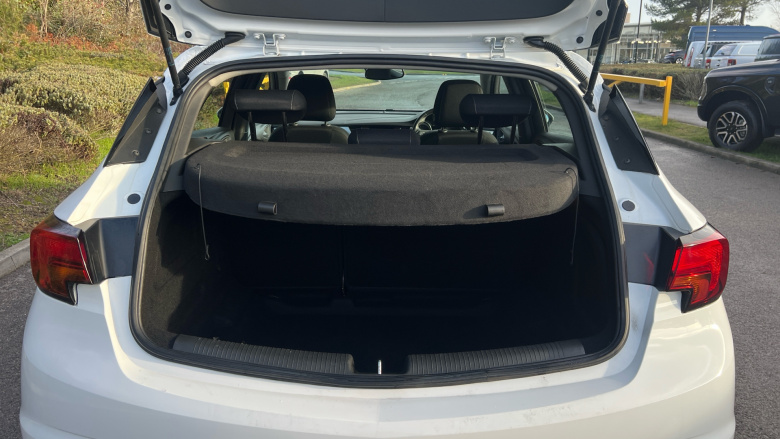 Vauxhall Astra 1.2 Turbo 145 SRi 5dr Petrol Hatchback